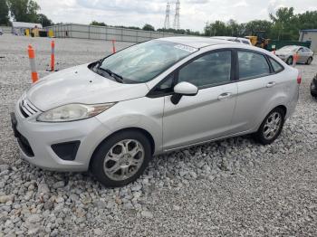  Salvage Ford Fiesta