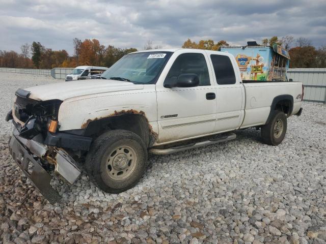  Salvage Chevrolet Silverado 2500