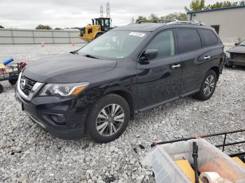  Salvage Nissan Pathfinder