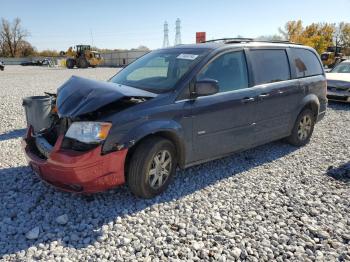  Salvage Chrysler Minivan