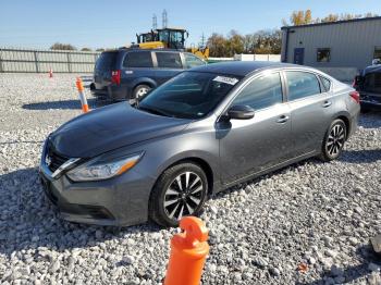  Salvage Nissan Altima