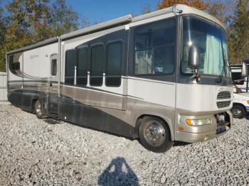  Salvage Workhorse Custom Cha Motorhome