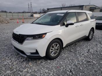  Salvage Kia Carnival