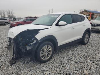  Salvage Hyundai TUCSON