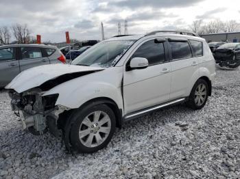  Salvage Mitsubishi Outlander