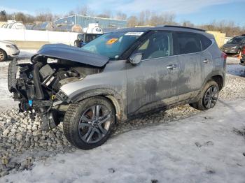  Salvage Kia Seltos