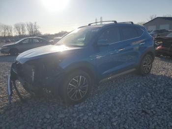  Salvage Hyundai TUCSON