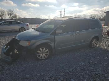  Salvage Chrysler Minivan