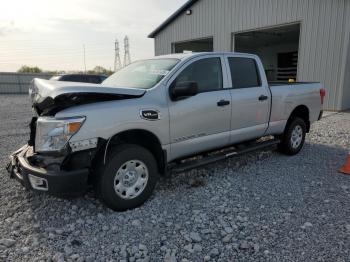  Salvage Nissan Titan