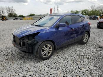  Salvage Hyundai TUCSON