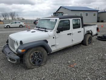  Salvage Jeep Gladiator