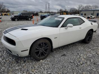  Salvage Dodge Challenger