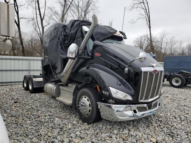  Salvage Peterbilt 579