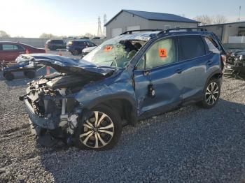  Salvage Subaru Forester