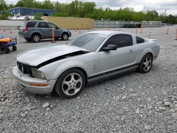  Salvage Ford Mustang