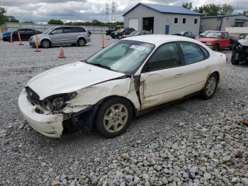  Salvage Ford Taurus