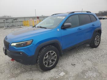  Salvage Jeep Cherokee