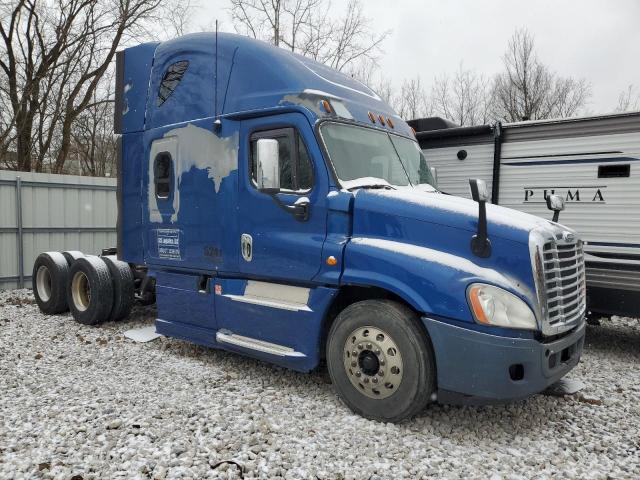  Salvage Freightliner Cascadia 1