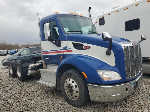  Salvage Peterbilt 579