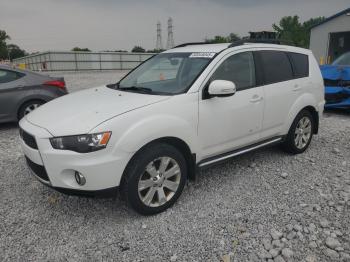  Salvage Mitsubishi Outlander