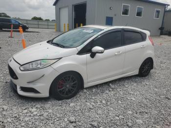  Salvage Ford Fiesta