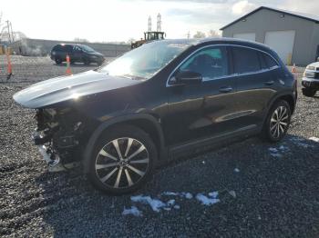  Salvage Mercedes-Benz GLA