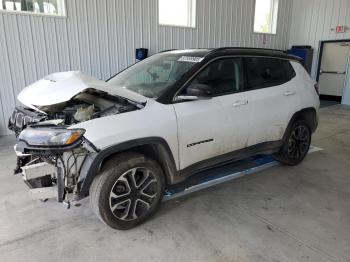  Salvage Jeep Compass