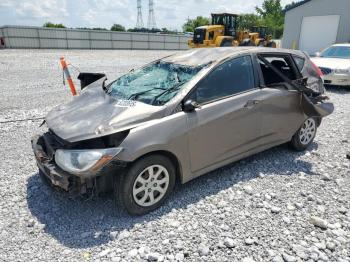  Salvage Hyundai ACCENT