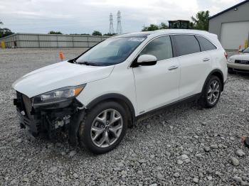  Salvage Kia Sorento