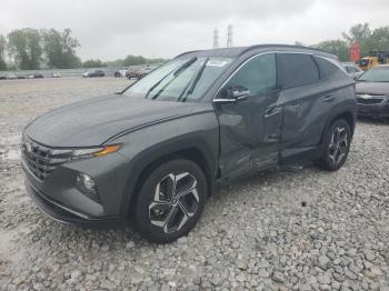  Salvage Hyundai TUCSON