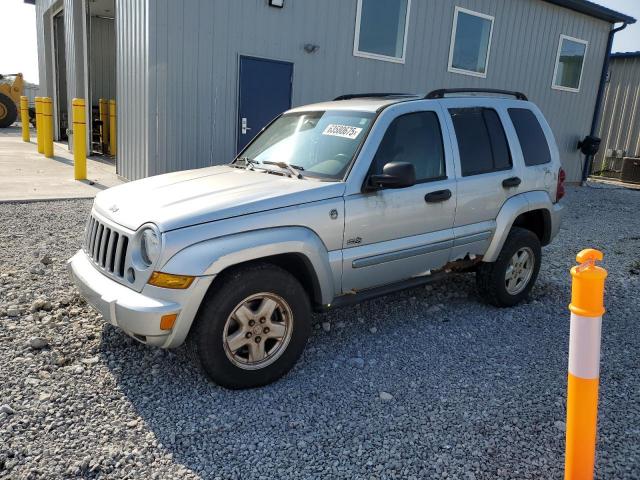  Salvage Jeep Liberty