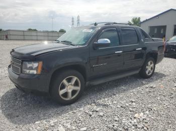  Salvage Chevrolet Avalanche