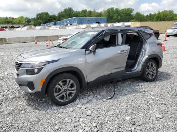  Salvage Kia Seltos
