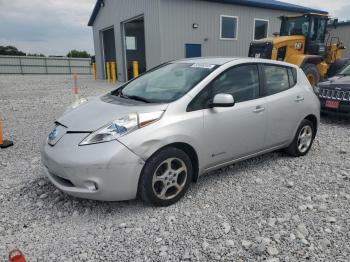  Salvage Nissan LEAF