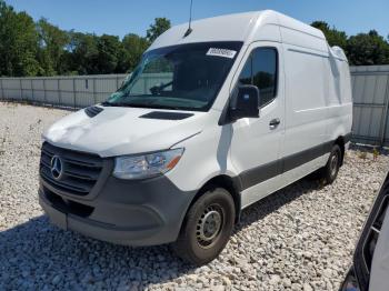  Salvage Mercedes-Benz Sprinter