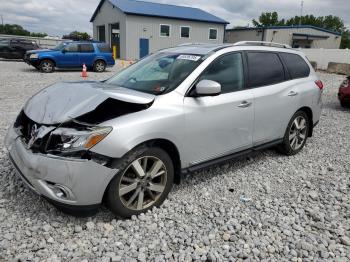  Salvage Nissan Pathfinder