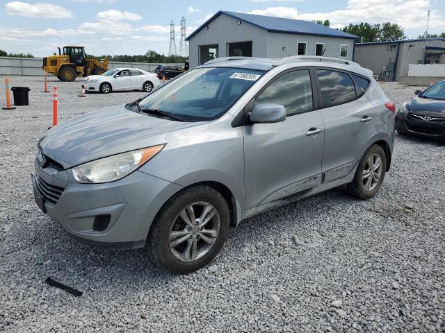  Salvage Hyundai TUCSON