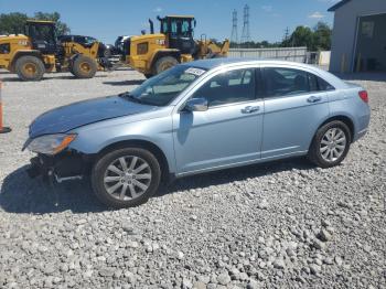  Salvage Chrysler 200