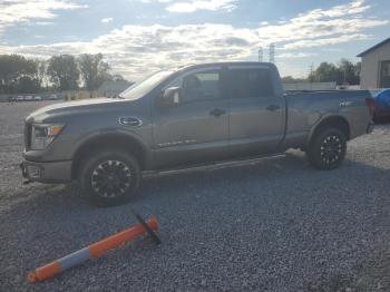  Salvage Nissan Titan