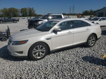  Salvage Ford Taurus