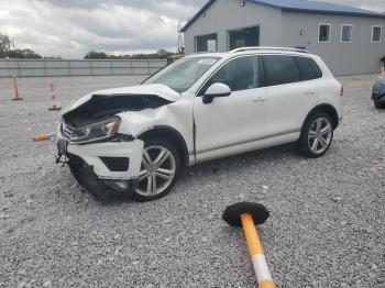  Salvage Volkswagen Touareg