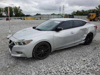  Salvage Nissan Maxima