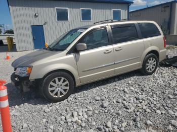  Salvage Chrysler Minivan