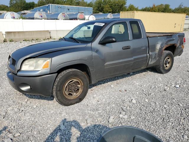  Salvage Mitsubishi Raider