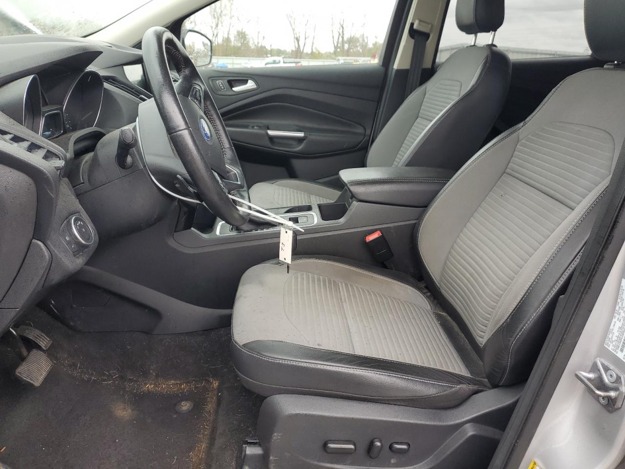 Ford Escape Se Image 4