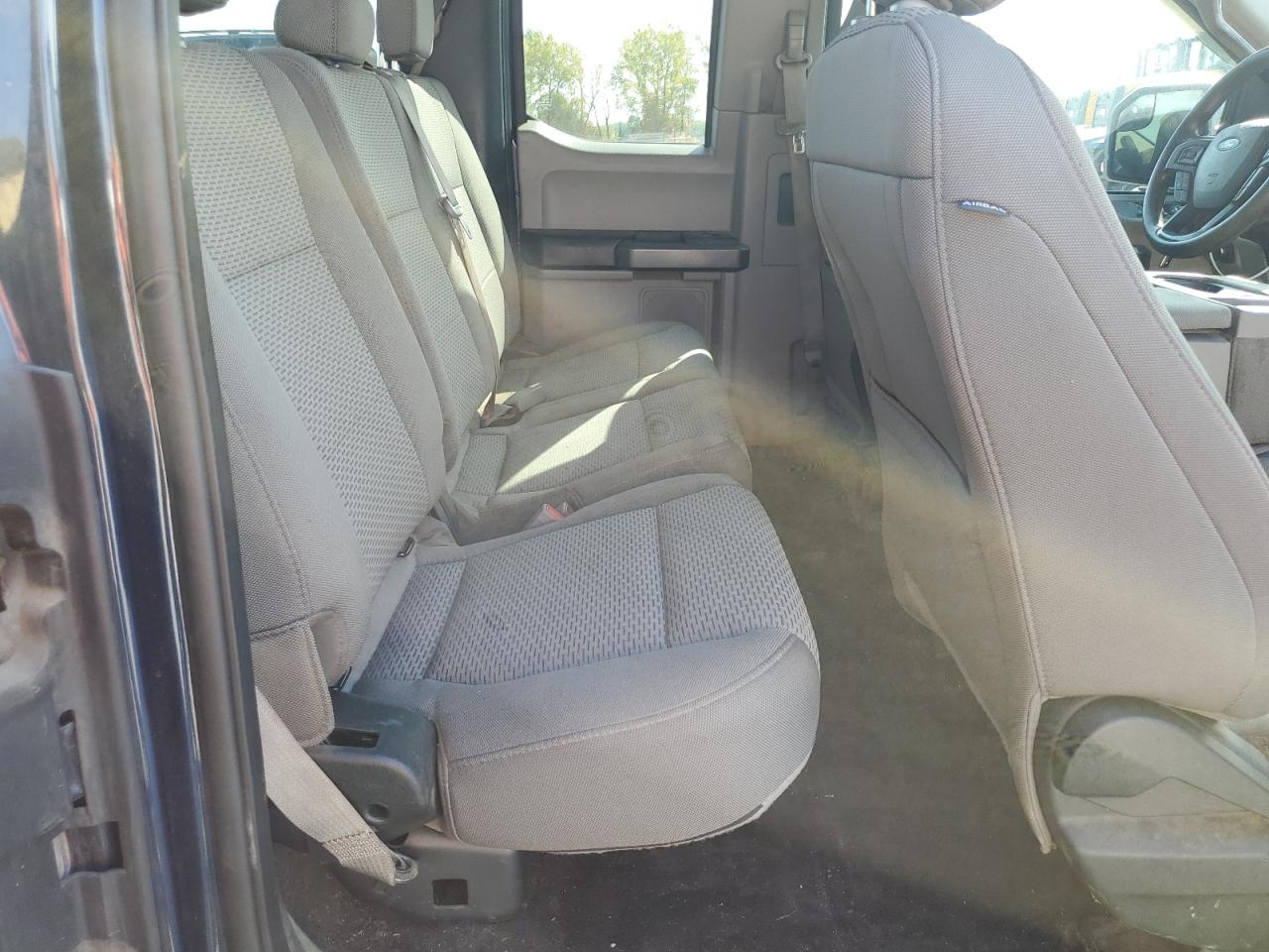 Ford F-150 Super Cab Image 12