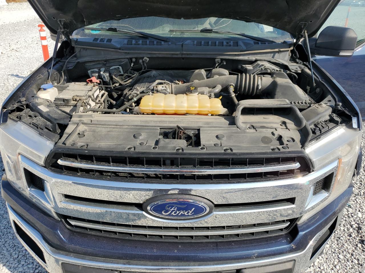Ford F-150 Super Cab Image 10