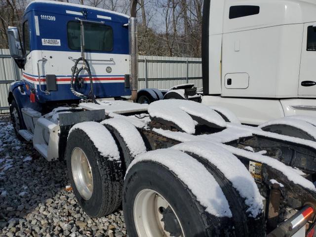 Peterbilt Tractor 579 Image 2