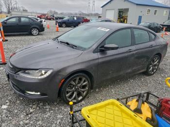  Salvage Chrysler 200