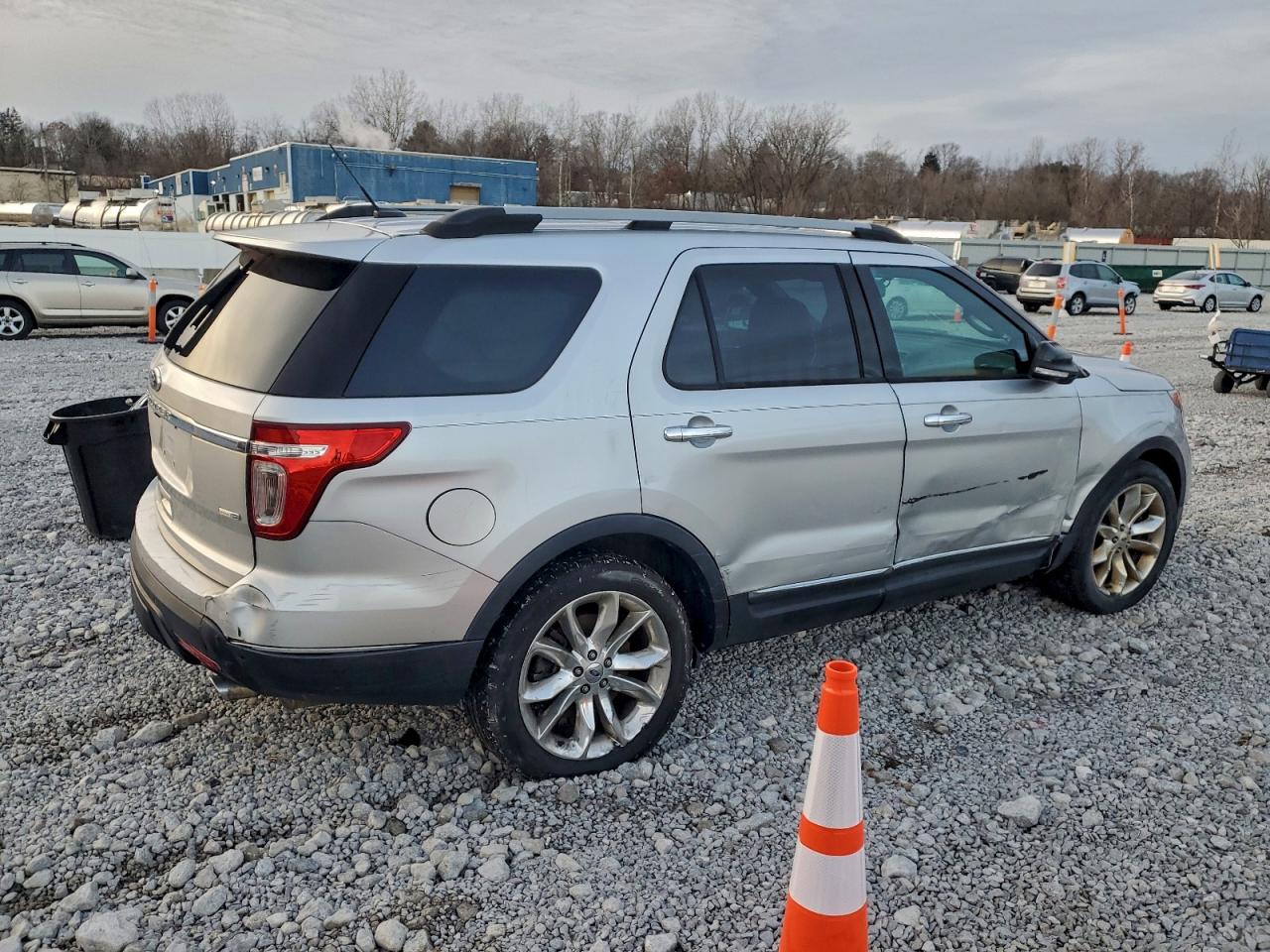 Ford Explorer Xlt Image 10